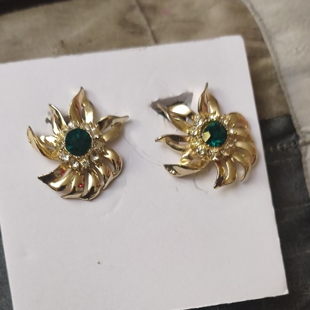 Gold Floral Swirl Stud Earrings with Emerald Green Center